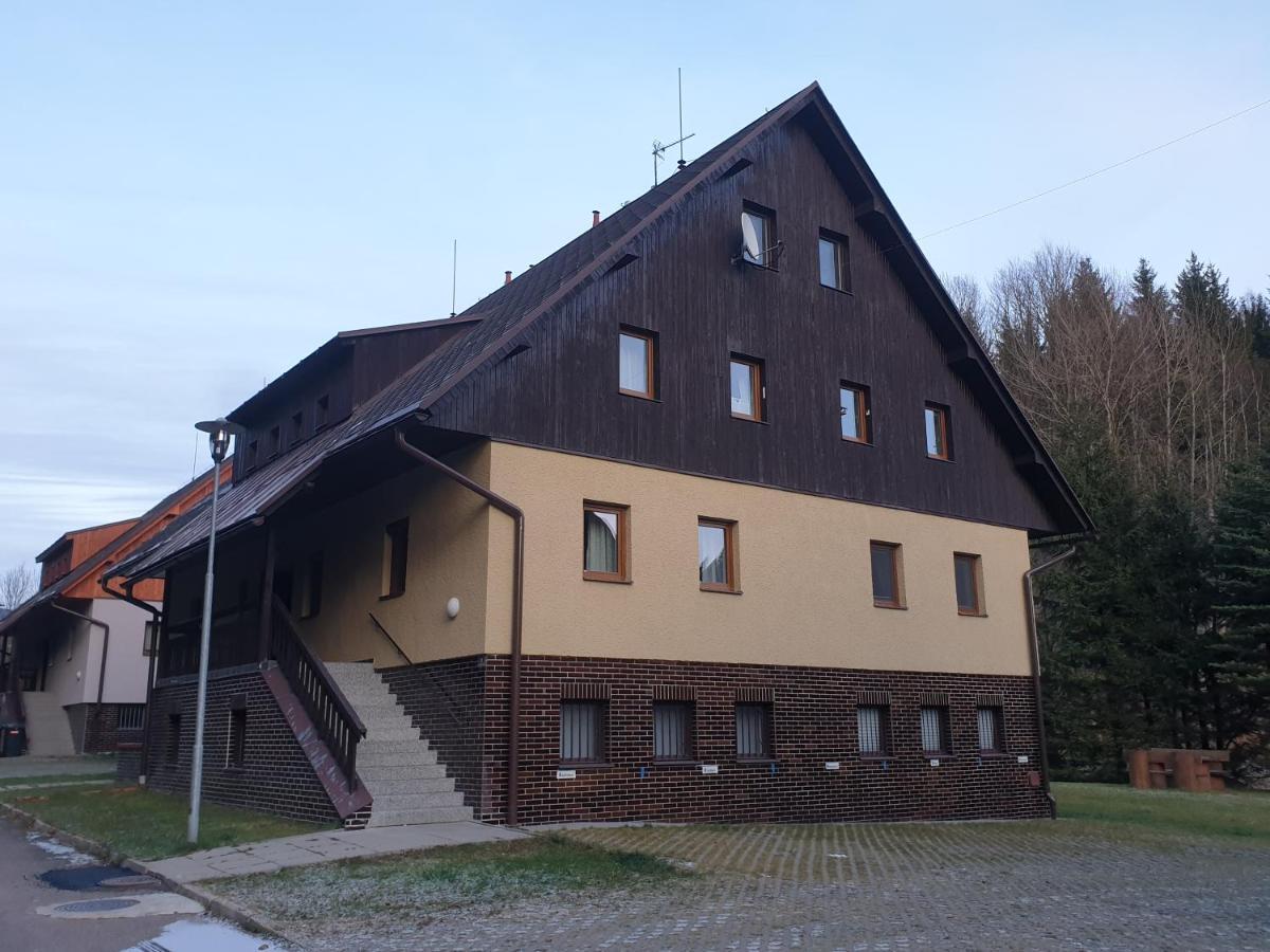 Appartement Depandance Marnet Sneznik à Dolní Morava Extérieur photo